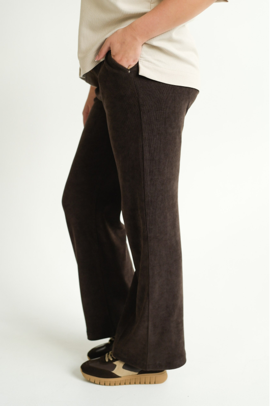 Брюки из вельветовой ткани